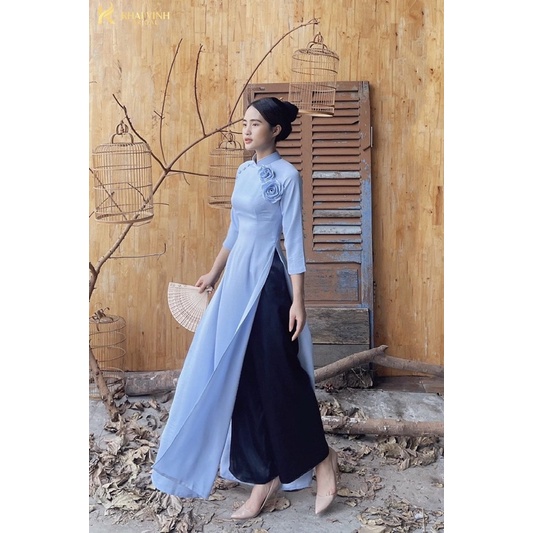 ÁO DÀI LỤA TÂY THI CAO CẤP ĐÍNH HOA VÀ HÀNG CÚC CÁCH ĐIỆU HAI BÊN QUÁ NÉT