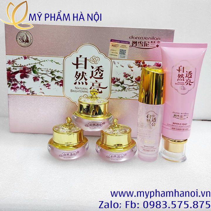 Bộ mỹ phẩm Hoàng Cung Hồng mẫu mới 2020