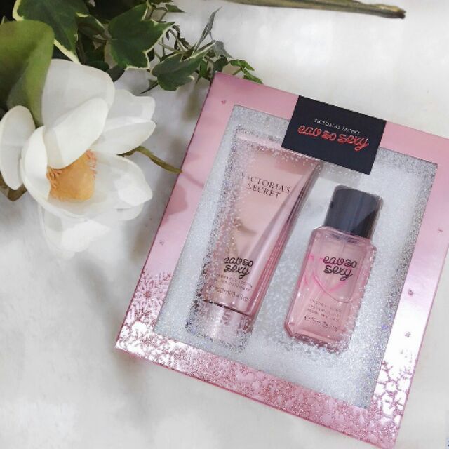 Set NƯỚC HOA VÀ DƯỠNG DA VICTORIA'S SECRET EAU SO SEXY