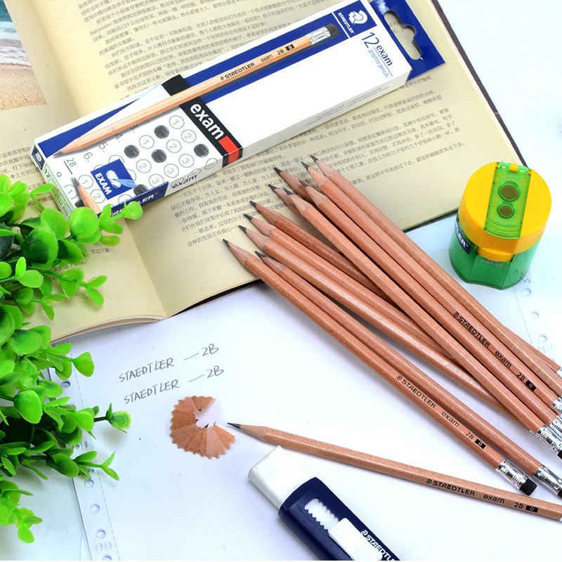 Hộp 12 chiếc bút chì thân mộc STAEDTLER EXAM 132 40 2B có tẩy