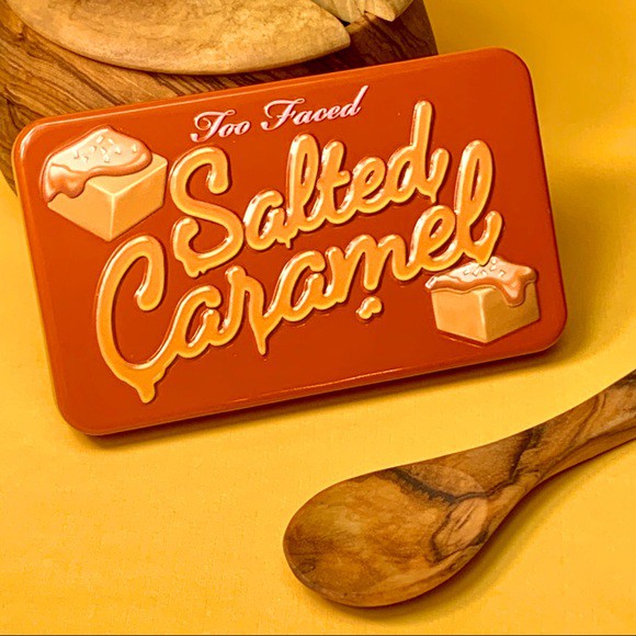 (Thanh lý hết date cho khách học makeup trên da giả) Bảng mắt 8 ô Too Faced Salted Caramel Mini