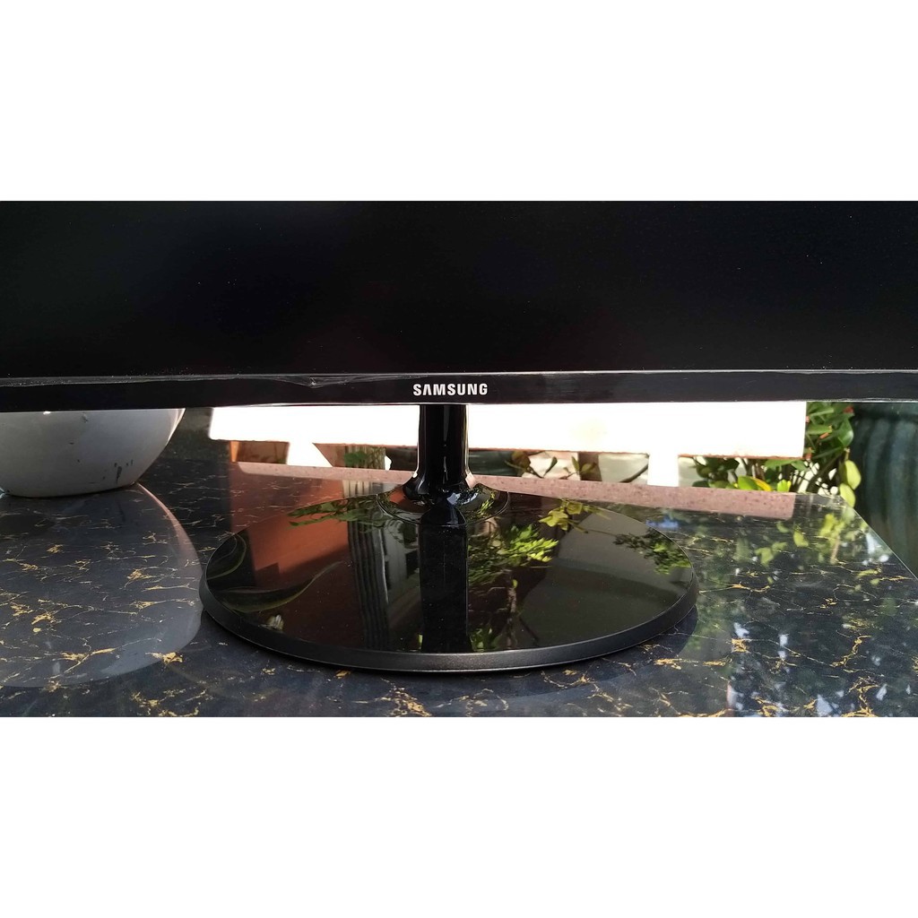 Màn hình Samsung 27" cong (C27F390-Đen) chính hãng 95