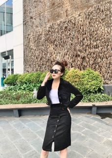 Set áo khoác + chân váy da lộn