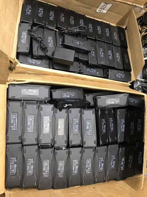 Dock seagate dùng đọc dữ liệu từ ổ cứng 2.5 inch - 3.5 inch chuẩn USB 3.0. tặng kèm adaptor 12v 2A và cáp | BigBuy360 - bigbuy360.vn