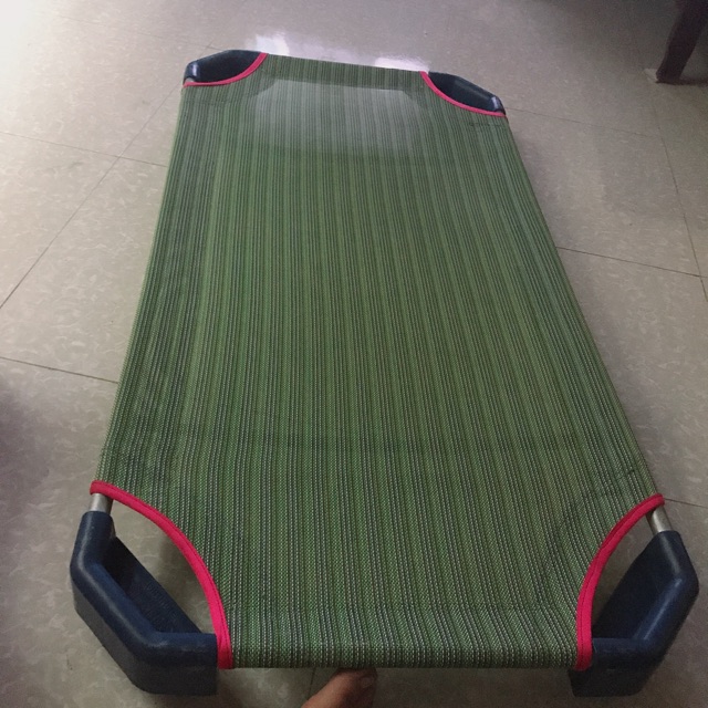 Giường lưới