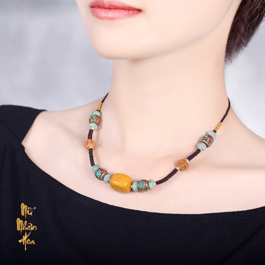 Vòng cổ mix đá vàng, đá xanh và hợp kim tráng men