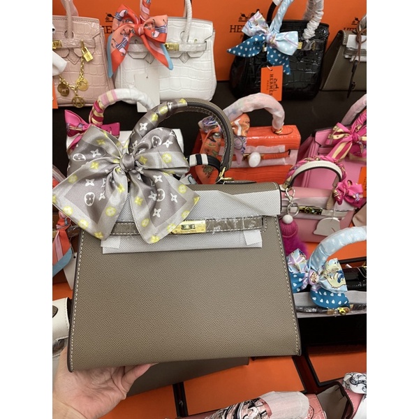 M3001 Túi HM Hồng phối  Màu cực hiếm size 25 Tặng kèm khăn