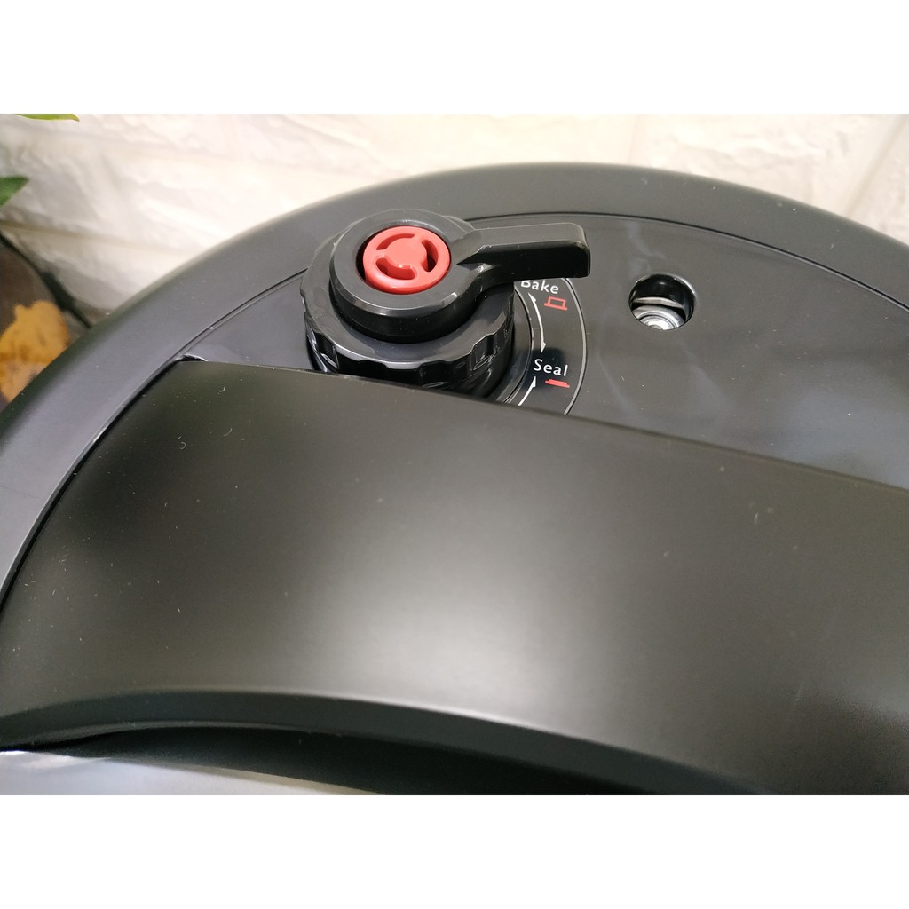 Nồi Áp Suất Điện Tử Philips HD2137 - Chính hãng