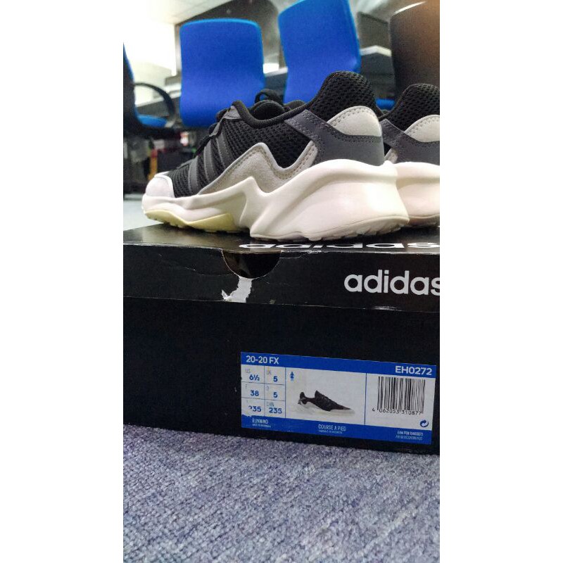 adidas chính hãng nữ new size 5uk mới chưa mang full box tag