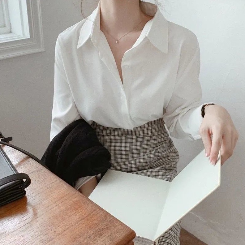 Elegant White Long Sleeve Shirt For Women