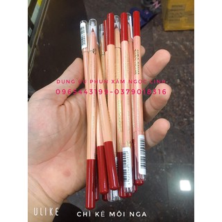 Chì trắng/đỏ kẻ viền môi