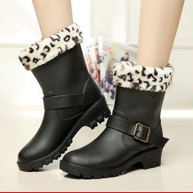 Giày bốt cao su đi mưa đế dày chống trượt thời trang mùa đông cho nữ