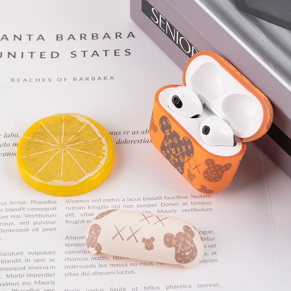 Vỏ Bọc Silicone In Họa Tiết KAWS Dành Cho Hộp Sạc Tai Nghe Airpods 3 2 1