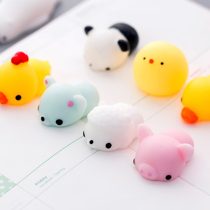 Đồ chơi nắn bóp mini dễ thương giúp giảm căng thẳng cho người lớn và trẻ em