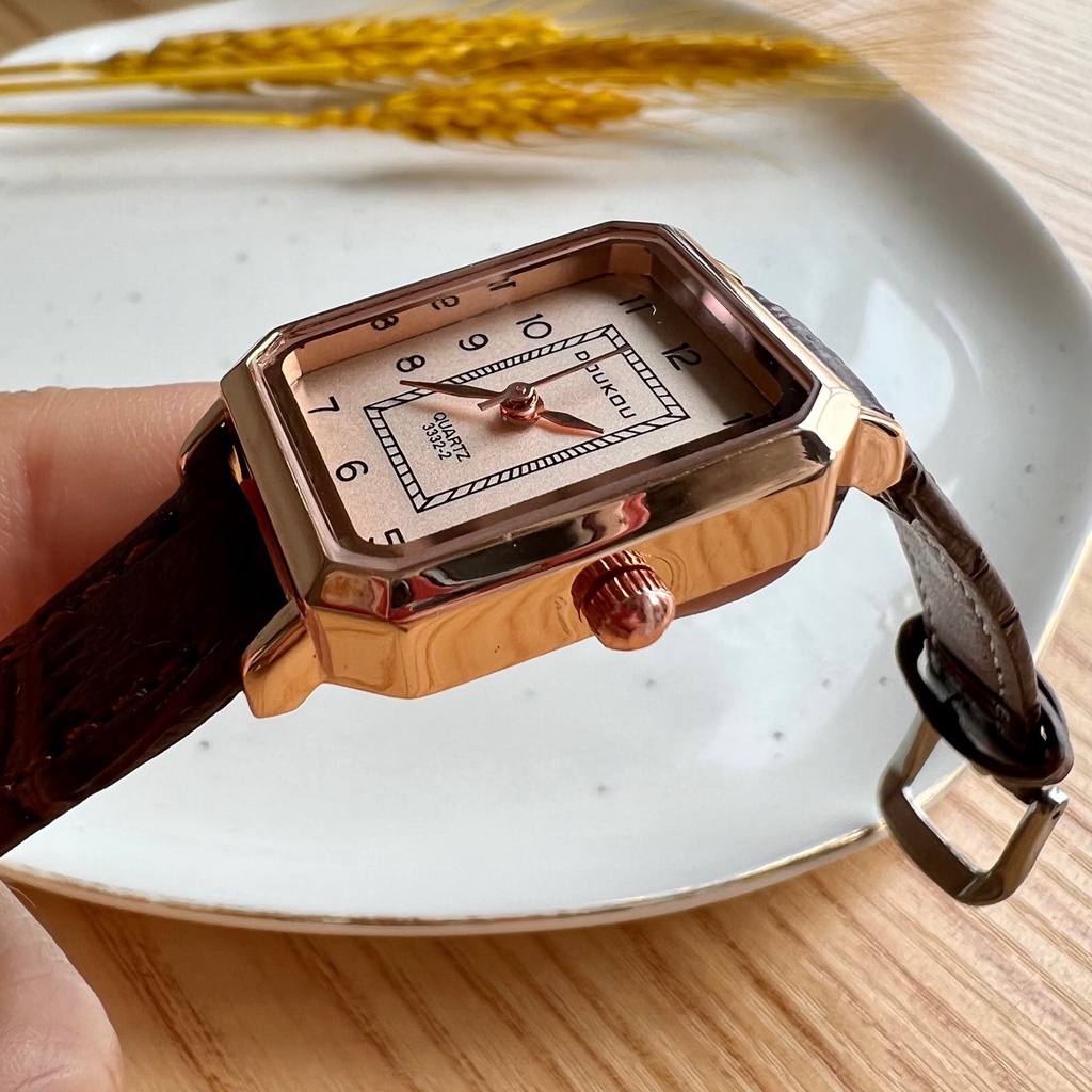 Đồng hồ nữ đeo tay thời trang DOKO mặt nhỏ dây da mềm cao cấp hàng chính hãng màu Nâu Tif Watches size 28mm