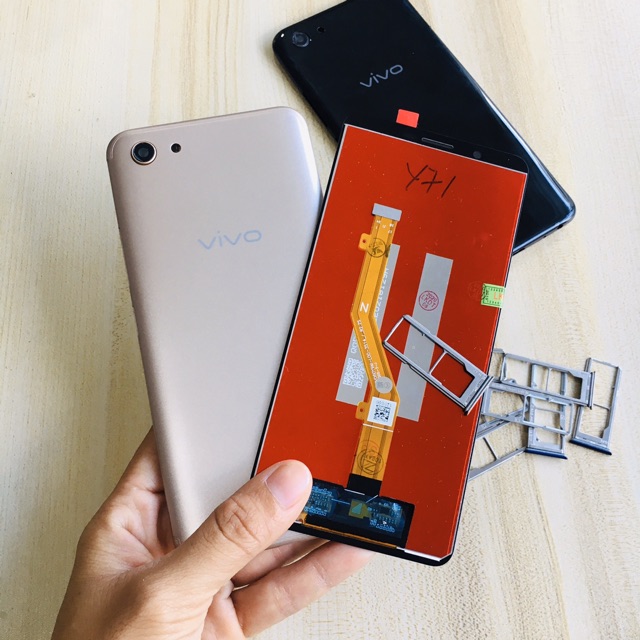 Combo Bộ Vỏ Sườn + Màn Hình Vivo Y71 Zin Hàng Cao Cấp (Tặng khay Sim)