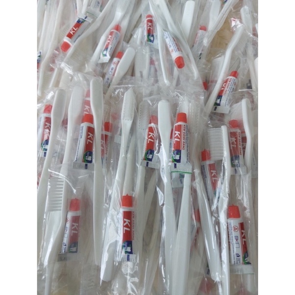 BỘ 100 COMBO BÀN CHẢI CHO NHÀ NGHỈ, KHÁCH SẠN HBB