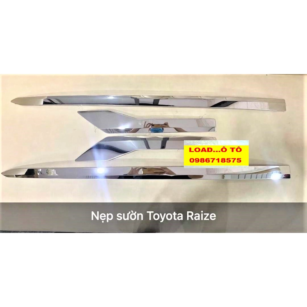 Ốp Hông, Ốp Nẹp Sườn Xe Toyota Raize 2021-2022 Mẫu Nhựa ABS Mạ Crom Sáng Bóng