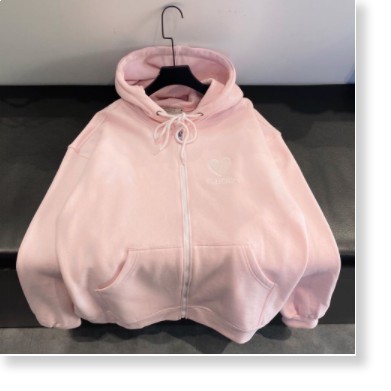 ÁO KHOÁC NỮ FOM RỘNG SIÊU TO KHỔNG LỒ THÊU TRÁI TIM