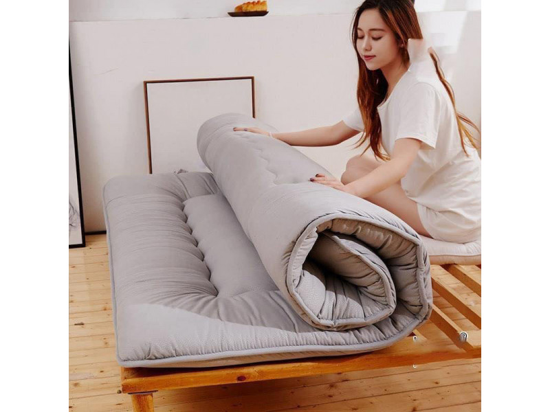 Nệm Topper, nệm xuất Nhật, nệm bông trải sàn khổ 1m - 1m2 - 1m4 và 1m6 dài 2m màu xám (bh 5 năm )