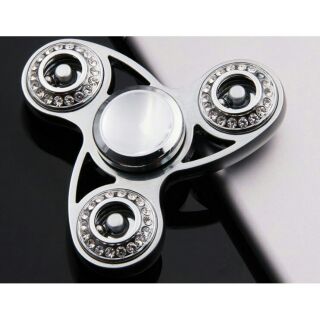 Con Quay Spinner