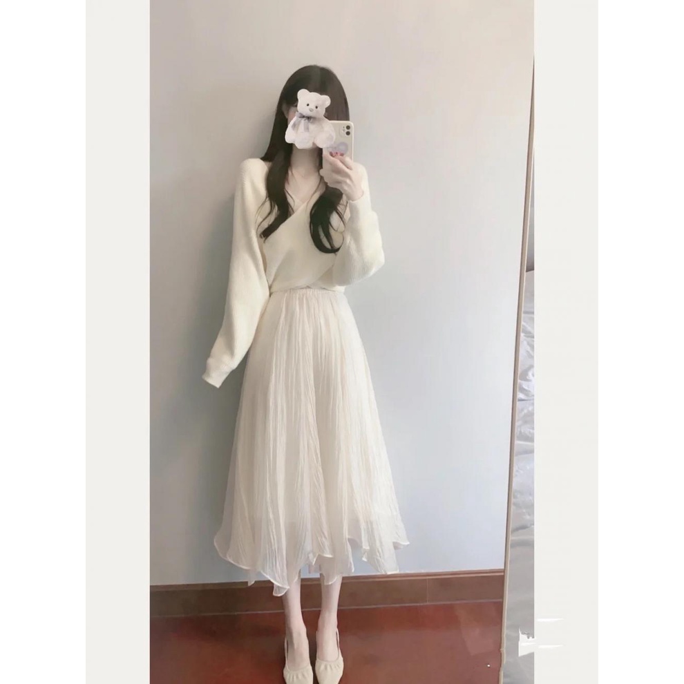 Bộ Áo Dệt Kim Thu Đông Phong Cách Mới 2022 + Chân Váy Lửng Dài Nhẹ Nhàng Hợp Thời Trang