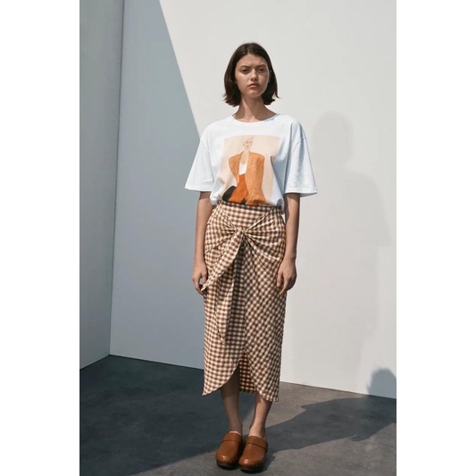 Áo Thun Nữ Zara in hình ép nhiệt cao cấp vải cotton siêu xịn cổ tròn đẹp phom rộng thoải mái