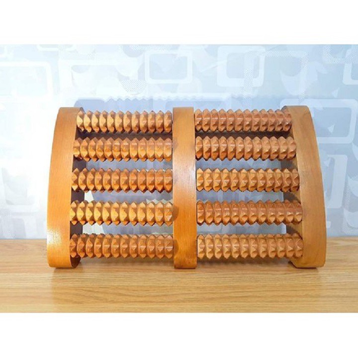 Bàn lăn massage chân 5 hàng đại bằng gỗ cao su tự nhiên bền, chắc chắn