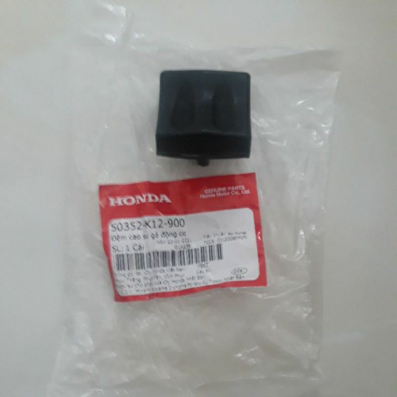 Cao su giá treo máy lead13 _2015