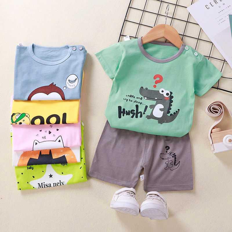 Bộ áo thun ngắn tay có cổ + quần short đáng yêu cho bé