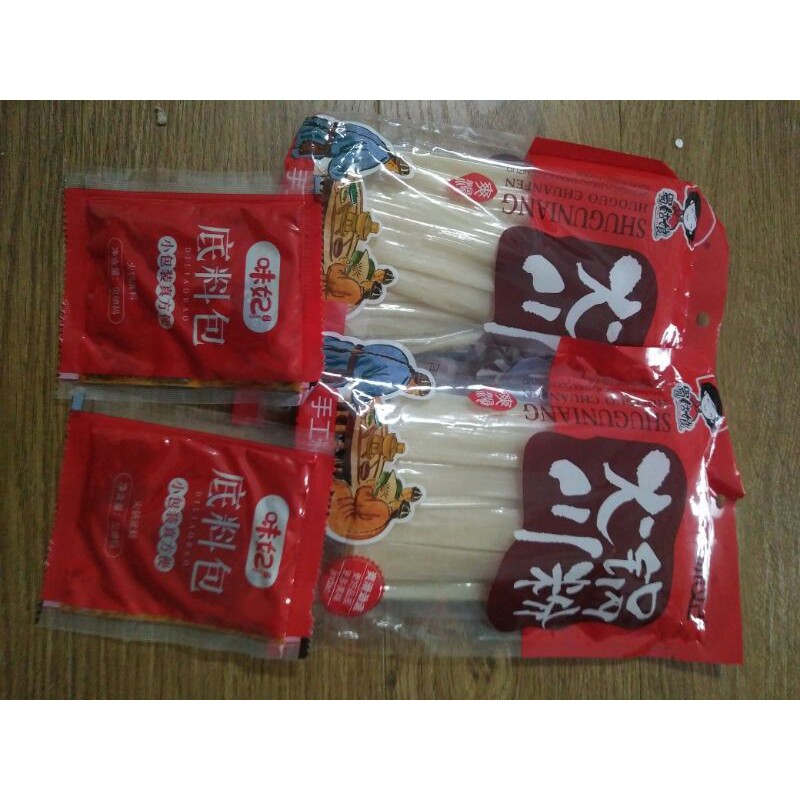 combo miến dẹt và cốt lẩu trùng khánh mini