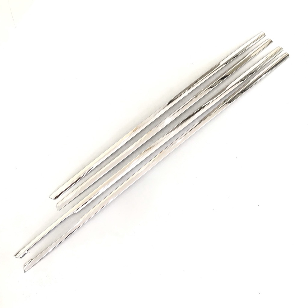 Nẹp Chân Kính, Viền Cong Kính Inox Xe Kia Cerato 2019 2020 2021 mẫu Inox