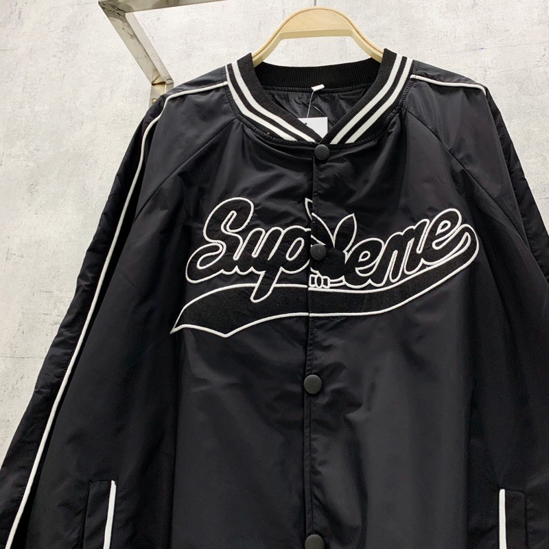 Áo khoác bomber đen thêu chữ supreme