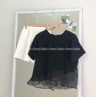 Set áo đen bèo + short trắng