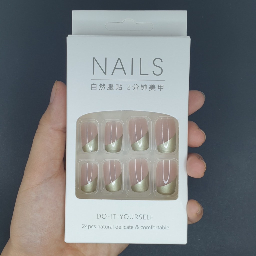 Bộ 24 móng tay giả trang trí xinh xắn  SẴN KEO DÁN