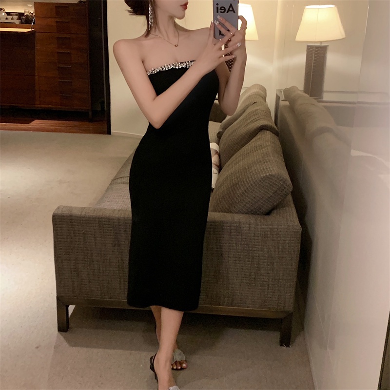 Đầm Ống Ôm Hông Hở Vai Đính Đá Lấp Lánh Màu Đen Quyến Rũ Thời Trang Cho Nữ