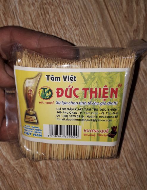 Một túi tăm Việt hương quế khoảng 700 cây