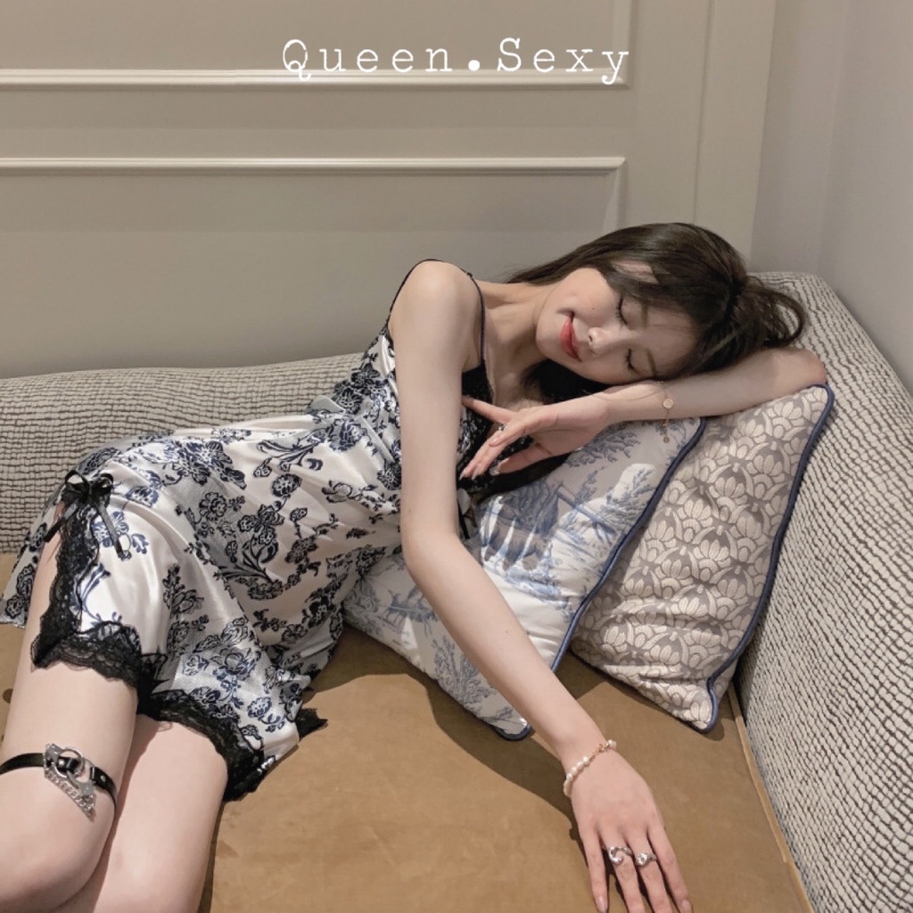 Váy ngủ lụa phối ren xẻ đùi họa tiết hoa đen sang trọng Quảng Châu cao cấp - Queen.Sexy - Freeship
