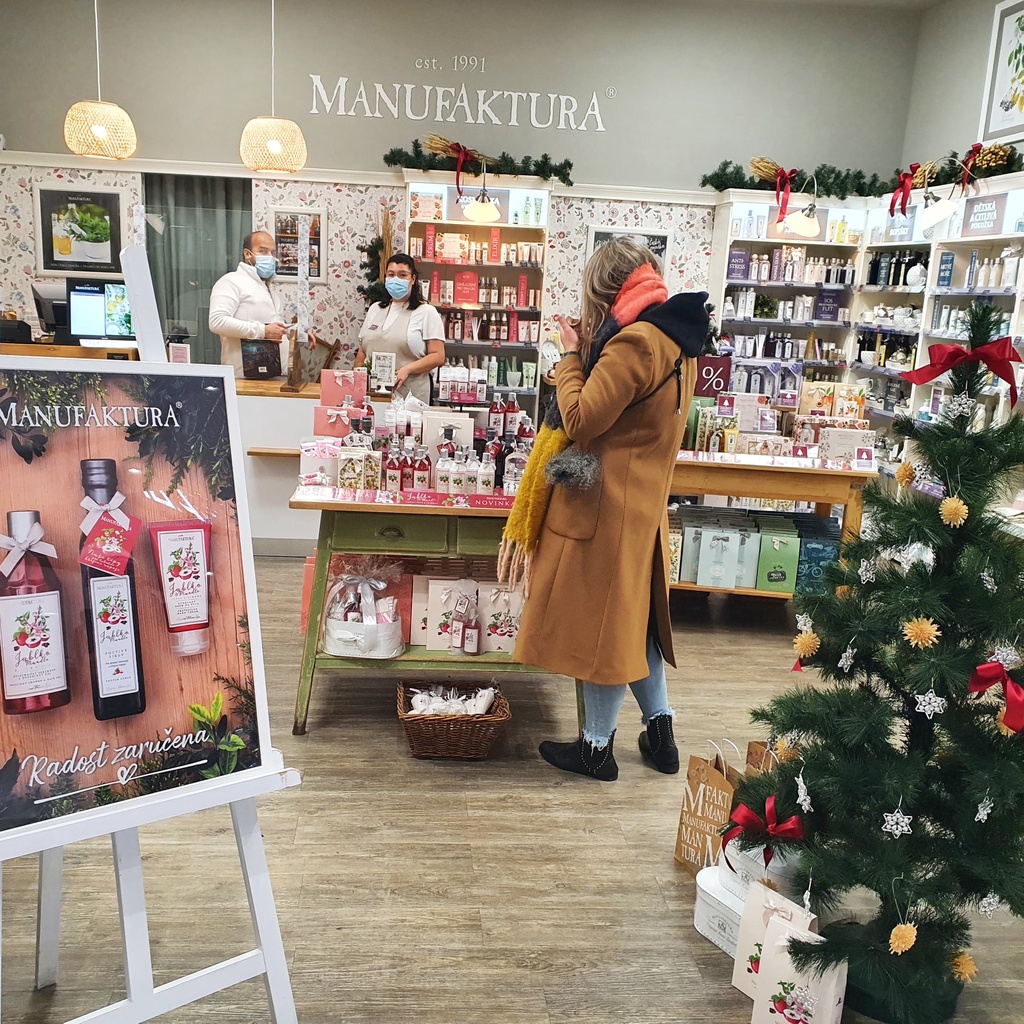 Kem Dưỡng Louka Manufaktura Kiềm Dầu, Nám, Chống Lão Hóa 50ml