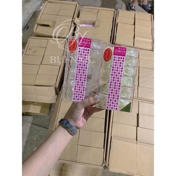 MÓNG UP VUÔNG FROM NGẮN