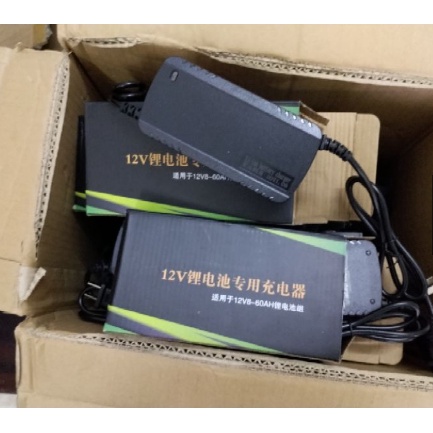 Sạc 4S 14.6V 5A Tích hợp Quạt làm mát. Sạc Cho pin sắt LFP, Lifepo4