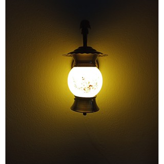 ĐÈN TƯỜNG NHÀ GỖ-ĐÈN TƯỜNG TRANG TRÍ KHÔNG GIAN NỘI NGOẠI THẤT