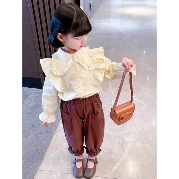 Set sơ mi bèo quần kaki túi thật cho bé gái