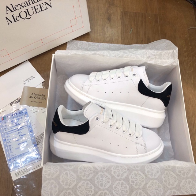 Giày Mcqueen trắng gót nhung hình Hoa Cúc hàng cao cấp giá xưởng Form dành cho cả nam nữ freeship từ 150k