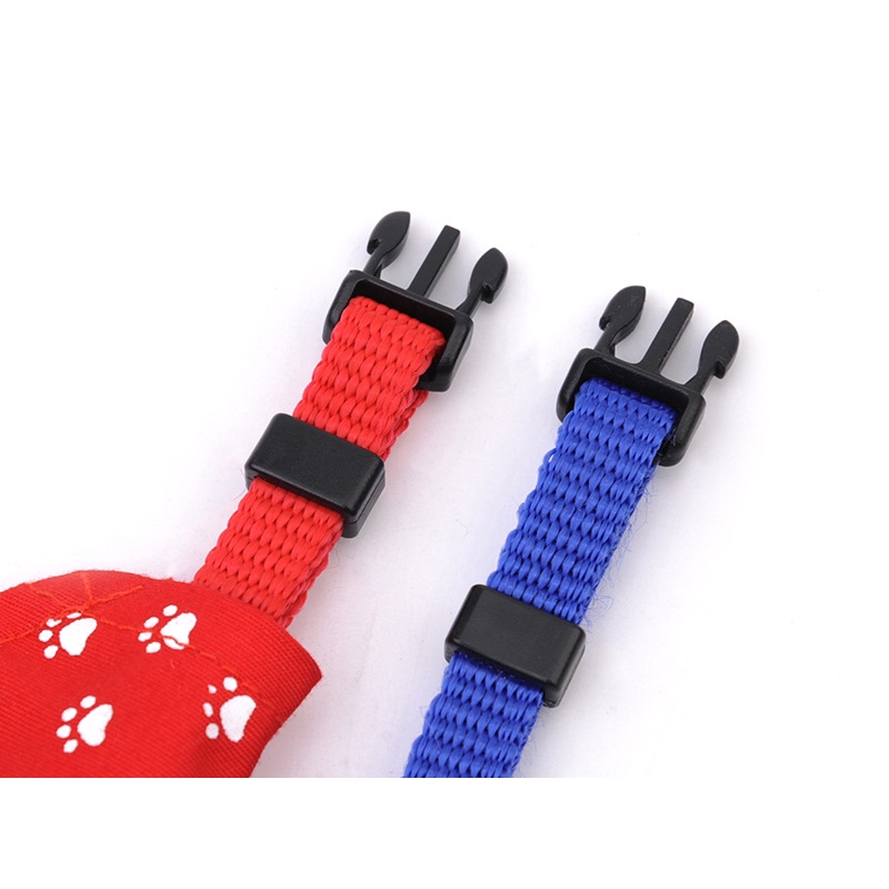 Khăn quàng cổ cho thú cưng hình tam giác họa tiết dấu chân xinh xắn