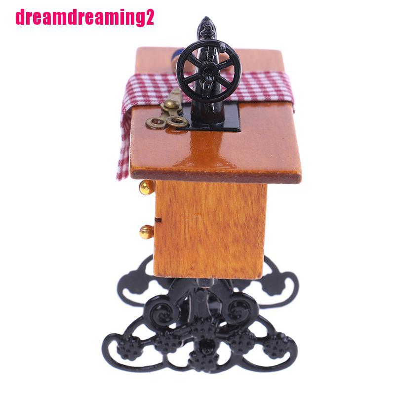 Mô hình máy may mini trang trí nhà búp bê tỉ lệ 1: 12
