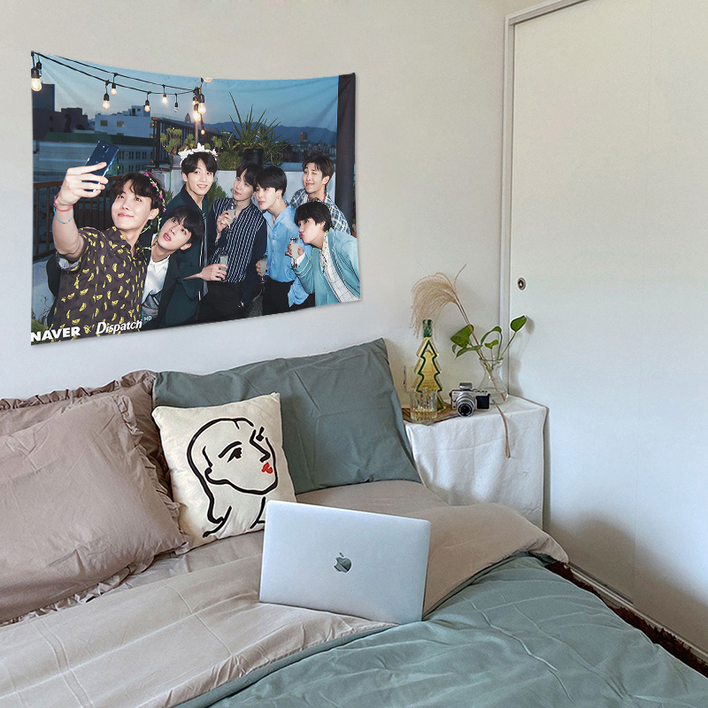 Tranh Vải Treo Tường Trang Trí In Hình Nhóm Nhạc BTS | BigBuy360 - bigbuy360.vn