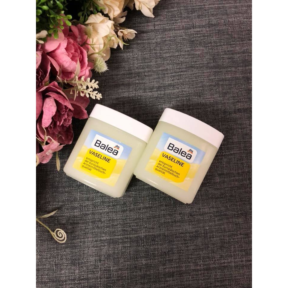 Kem nẻ Vaseline Balea