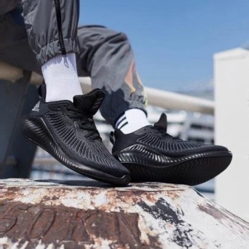 GIÀY THỂ THAO ALPHABOUNCE ALL BLACK