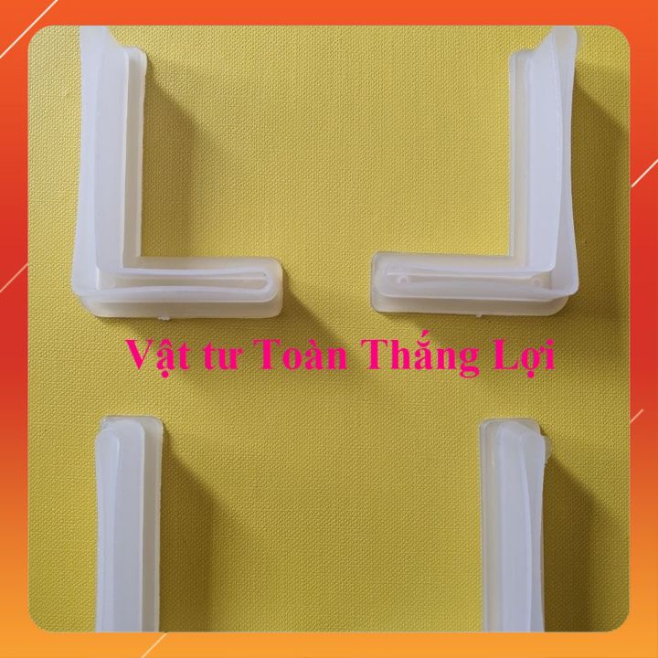 Chân nhựa lót kệ sắt V lỗ đa năng ( V3 x 3cm, V3 x 5cm, V4x4cm, V4x6cm)